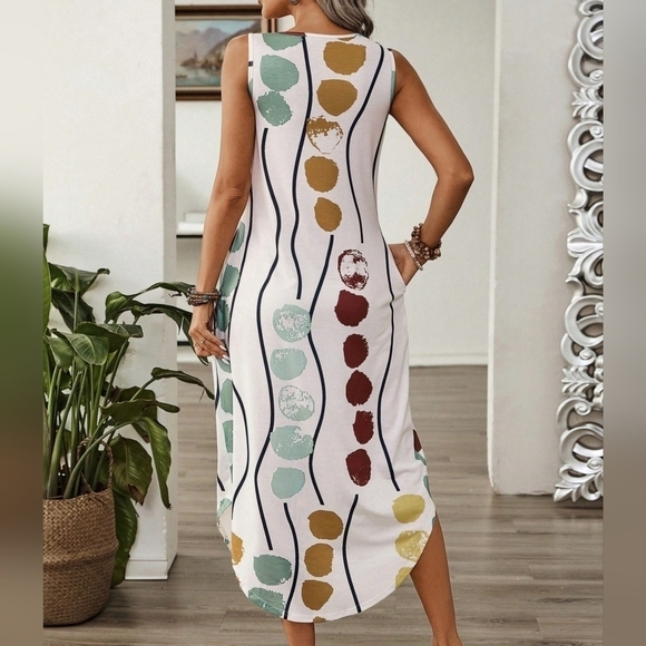 Women's Printed Sleeveless Summer Dress - Picture 3 of 5